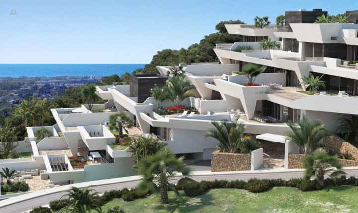 Apartment For Sale in Los Almendros, Málaga