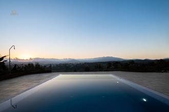 Thumbnail von Villa For Sale in Sierrezuela, Málaga