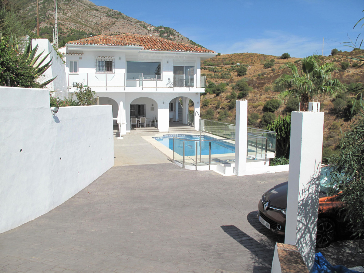 Villa For Sale in Mijas, Málaga