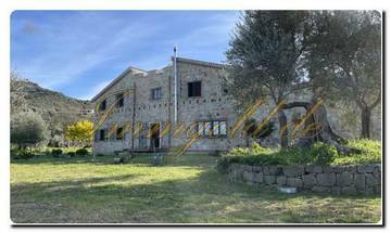 Thumbnail von Immogold Luxusvilla mit Meerblick mit zwei Hektar Land