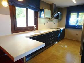 Thumbnail von Villa For Sale in Benalmadena, Málaga