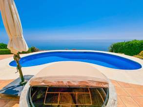 Thumbnail von Villa For Sale in Manilva, Málaga