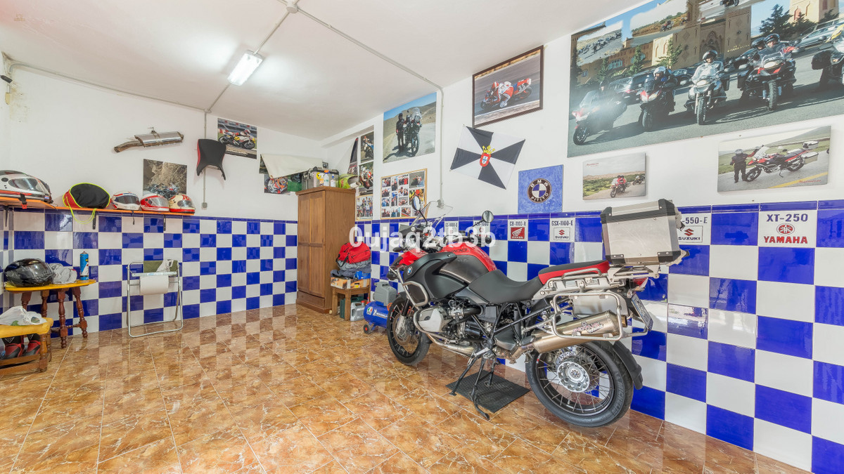 Thumbnail von Villa For Sale in Cortes De La Frontera, Málaga