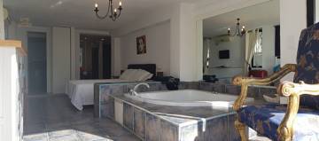 Thumbnail von Villa For Sale in Estepona, Málaga