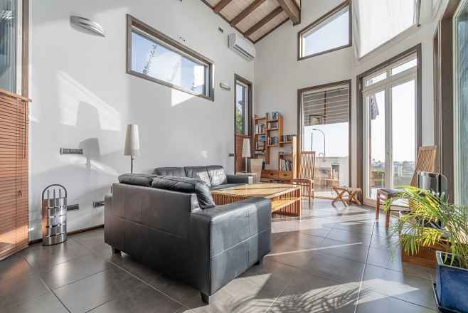 Villa For Sale in Cerros del Aguila, Málaga