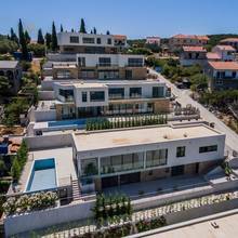 Thumbnail von Hochwertige Luxusvilla mit Swimmingpool mit Panorama-Meerblick, Insel Ciovo, Dalmatien