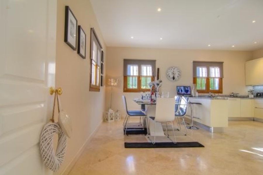 Thumbnail von Luxus-Villa in El Paraiso