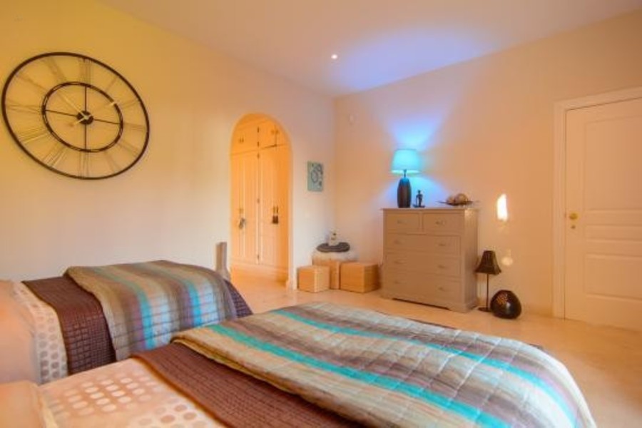 Thumbnail von Luxus-Villa in El Paraiso