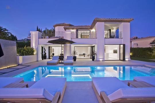  Marbella Villa ES132230