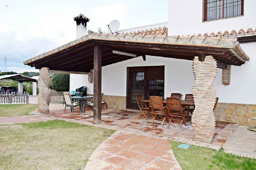 Luxus-Villa in Estepona R2810702