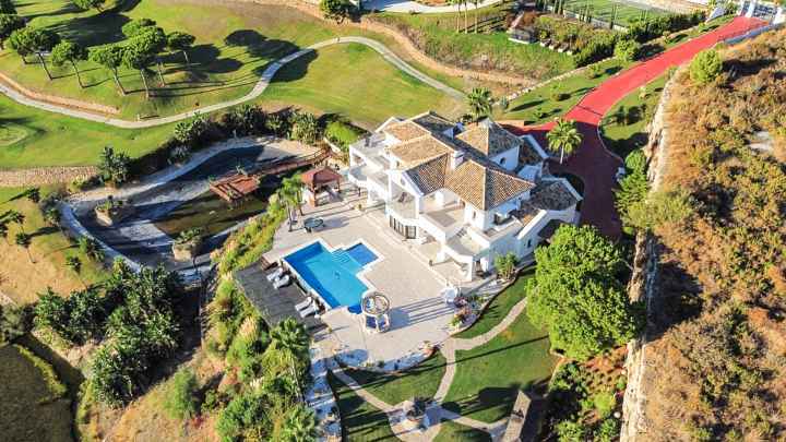  Benahavis Villa ES130209