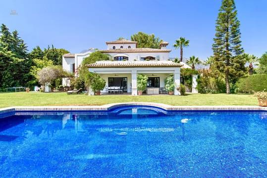  Marbella Villa ES125986