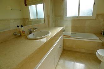 Thumbnail von Luxus-Villa in La Duquesa R2786066