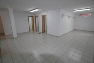 Thumbnail von Villa For Sale in Sierrezuela, Málaga