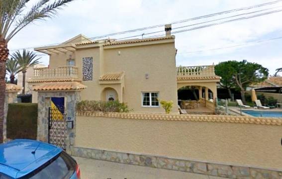 Villa For Sale in Cabo Roig, Alicante