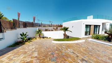 Thumbnail von Villa For Sale in Campoamor, Alicante