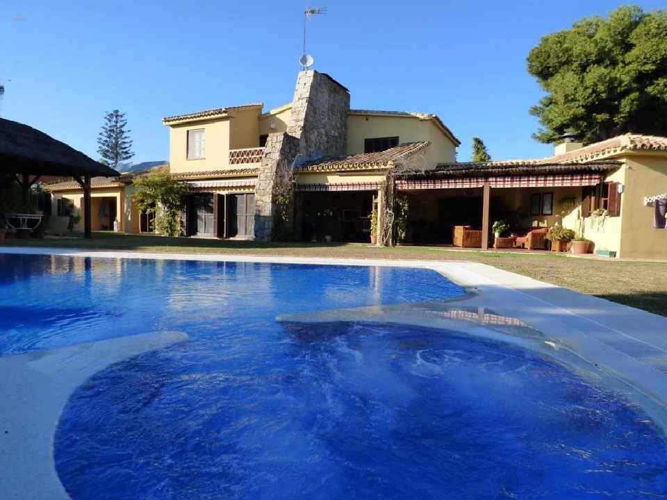 Luxus-Villa in El Coto R2839178