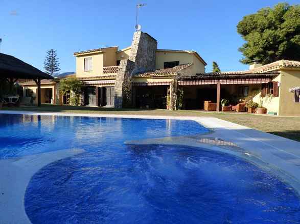 Luxus-Villa in El Coto R2839178