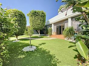 Thumbnail von Villa For Sale in La Duquesa, Málaga