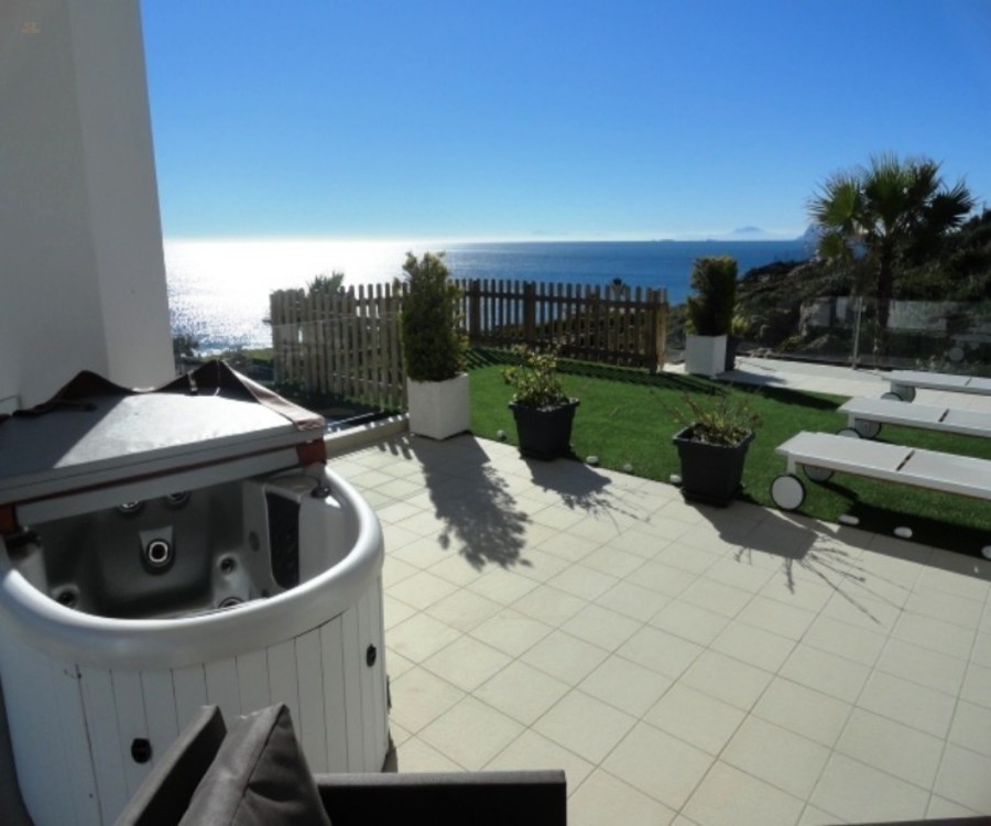 Thumbnail von Luxus-Villa in Manilva R2834561