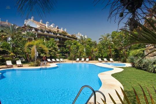 Apartment For Sale in The Golden Mile, Málaga