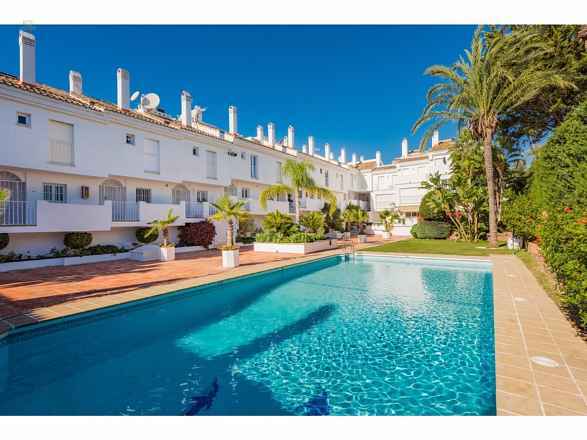 Luxus-Wohnung in Puerto Banus R2823212