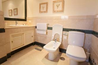 Thumbnail von Apartment For Sale in Bahia de Marbella, Málaga