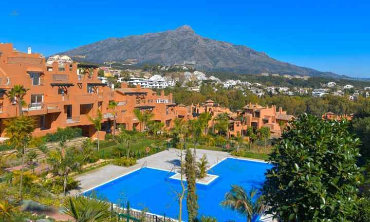 Apartment For Sale im Marbella, Málaga 