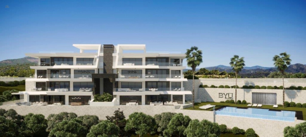 Apartment For Sale in Benahavis, Málaga