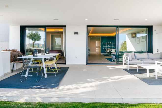 Apartment For Sale in Marbella, Málaga 