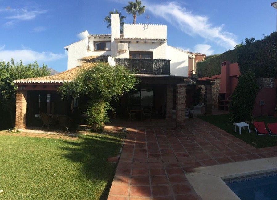 Luxus-Villa in Mijas R2810699