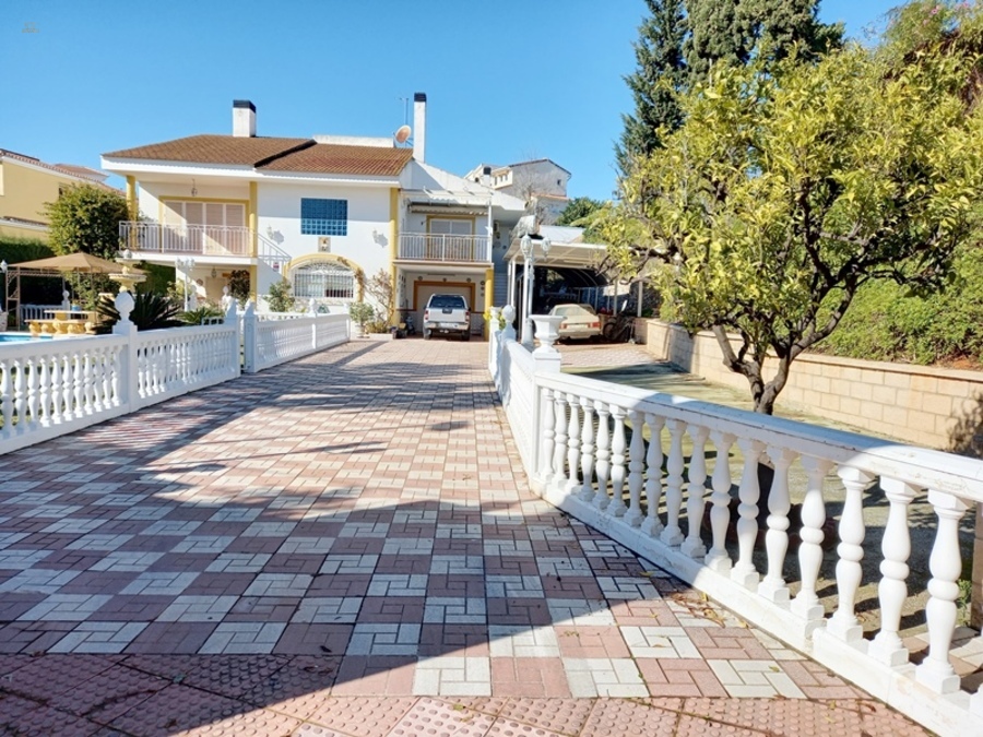Villa For Sale in Málaga