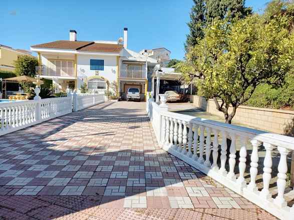 Villa For Sale in Málaga