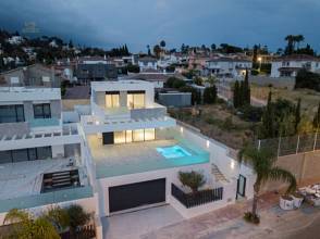 Thumbnail von Villa For Sale in Sierrezuela, Málaga