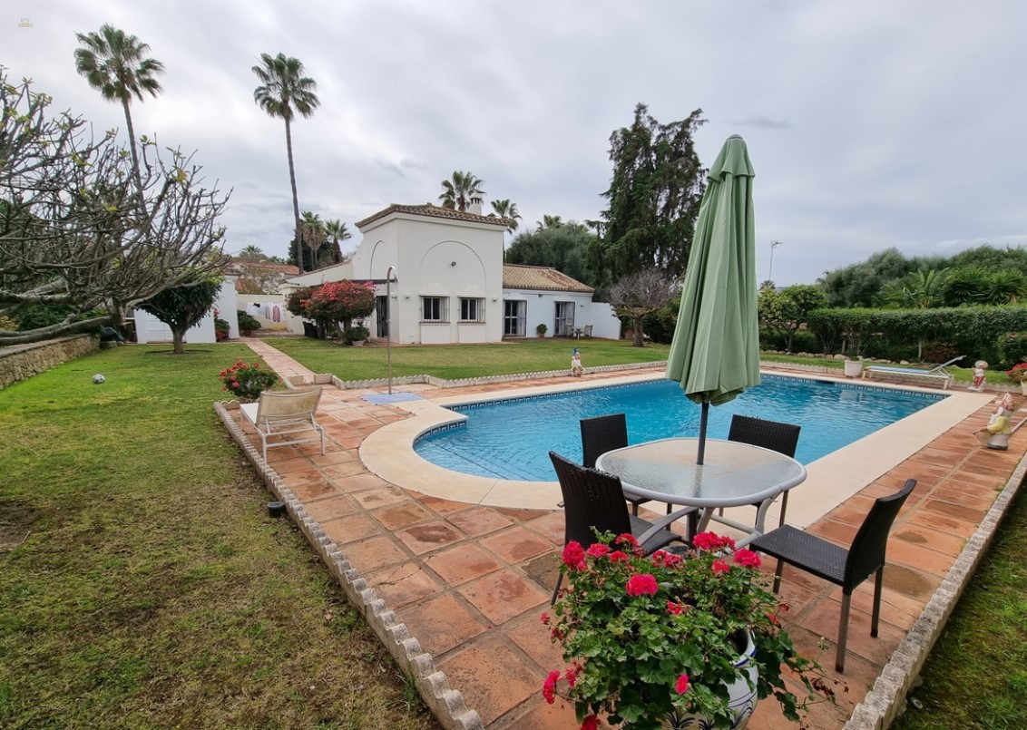 Villa For Sale in Sotogrande, Cádiz