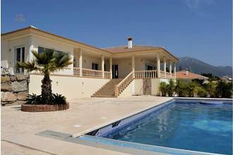 Thumbnail von Villa For Sale in Periana, Málaga