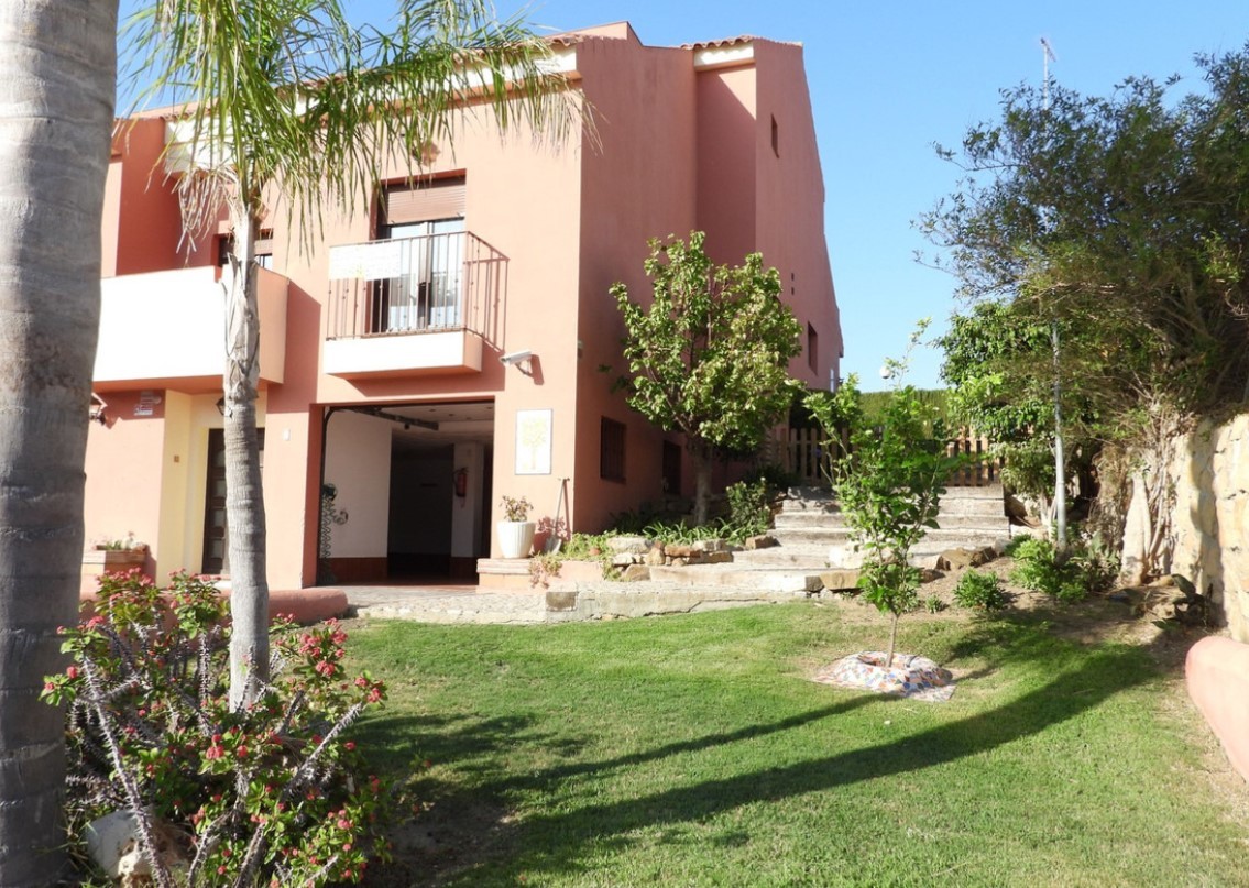 Town House For Sale in La Duquesa, Málaga