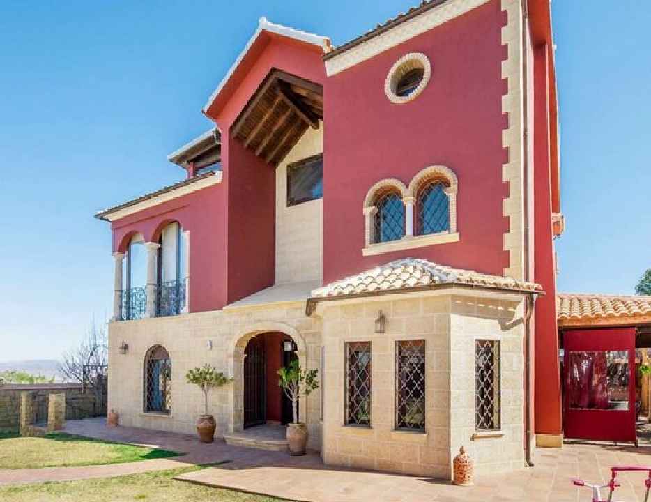 Villa For Sale in Alhaurin el Grande, Málaga