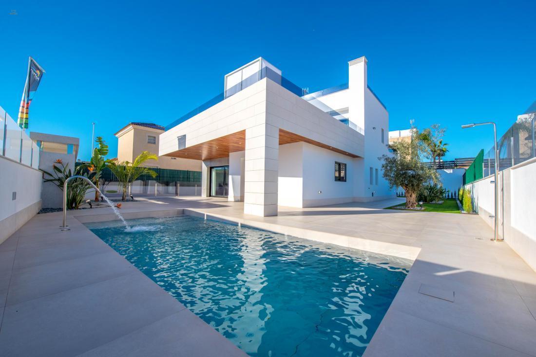 Villa For Sale in Orihuela, Alicante