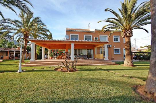 Villa For Sale in Javea, Alicante