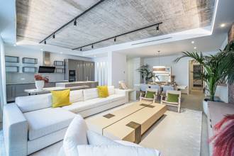 Thumbnail von Villa For Sale in Marbella, Málaga