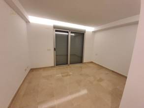 Thumbnail von Apartment For Sale in Nueva Andalucia, Málaga