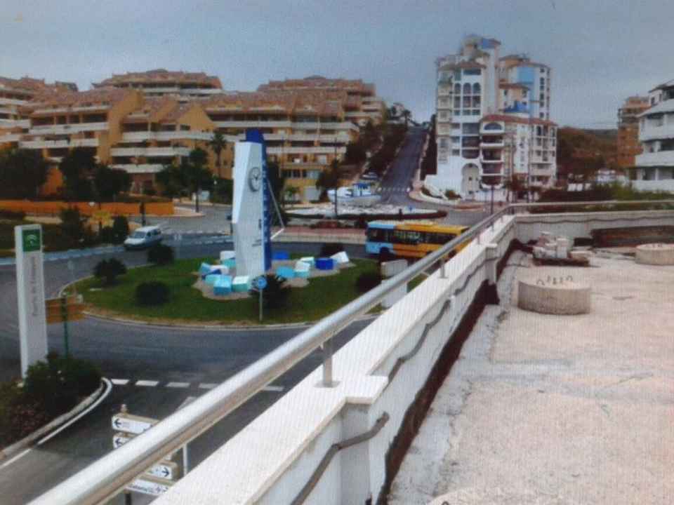 Apartment For Sale in Estepona, Málaga