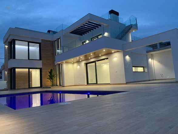 Villa For Sale in Ciudad Quesada, Alicante