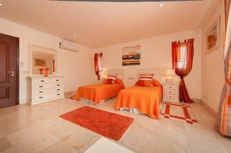 Thumbnail von Luxus-Villa in Istan R851823