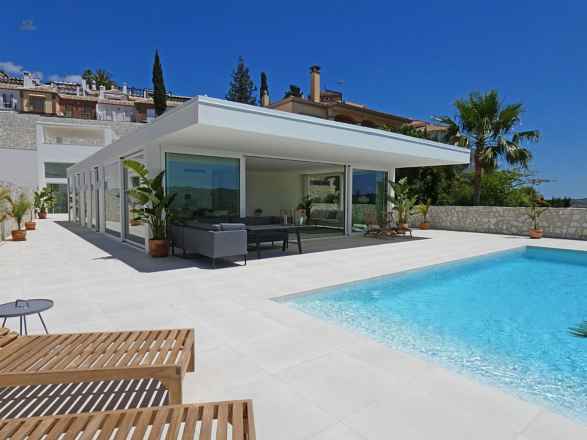 Villa For Sale in Mijas, Málaga