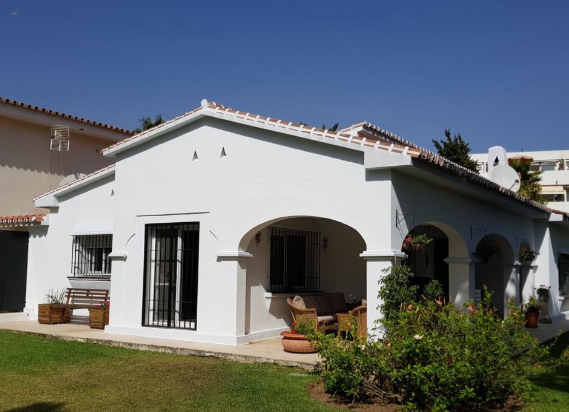 Villa For Sale in Elviria, Málaga