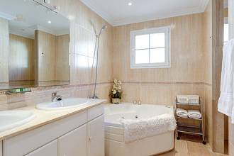 Thumbnail von Villa For Sale in Mijas Costa, Málaga