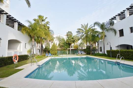 Luxus-Wohnung in Nueva Andalucia R2862575