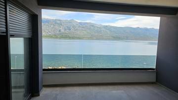 Thumbnail von Moderne Penthouses im obersten Stockwerk mit Dachterrasse und Pool direkt am Meer